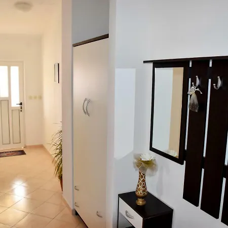 Mara Apartment Razanac Exterior photo